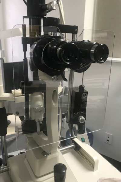 Universal Slit Lamp Breath Shield